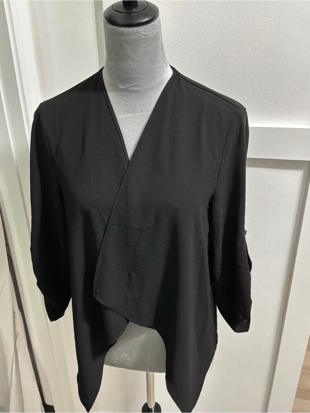 HALARA Black Draped V-Neck Tunic Top